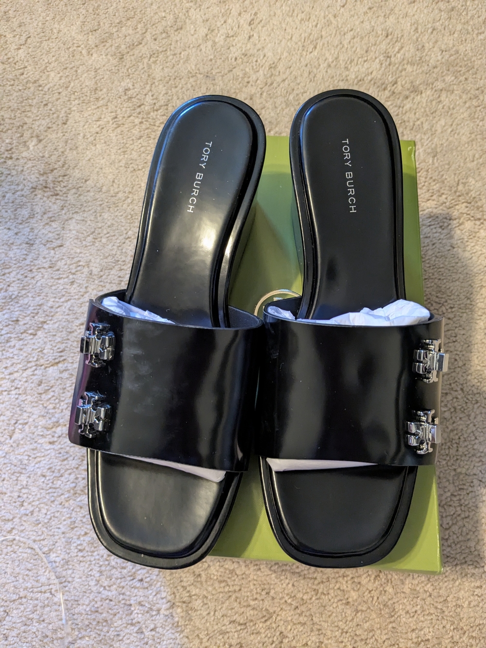 Tory Burch Black Wedge Turnlock Slides 7.5M NIB - Picture 2 of 9
